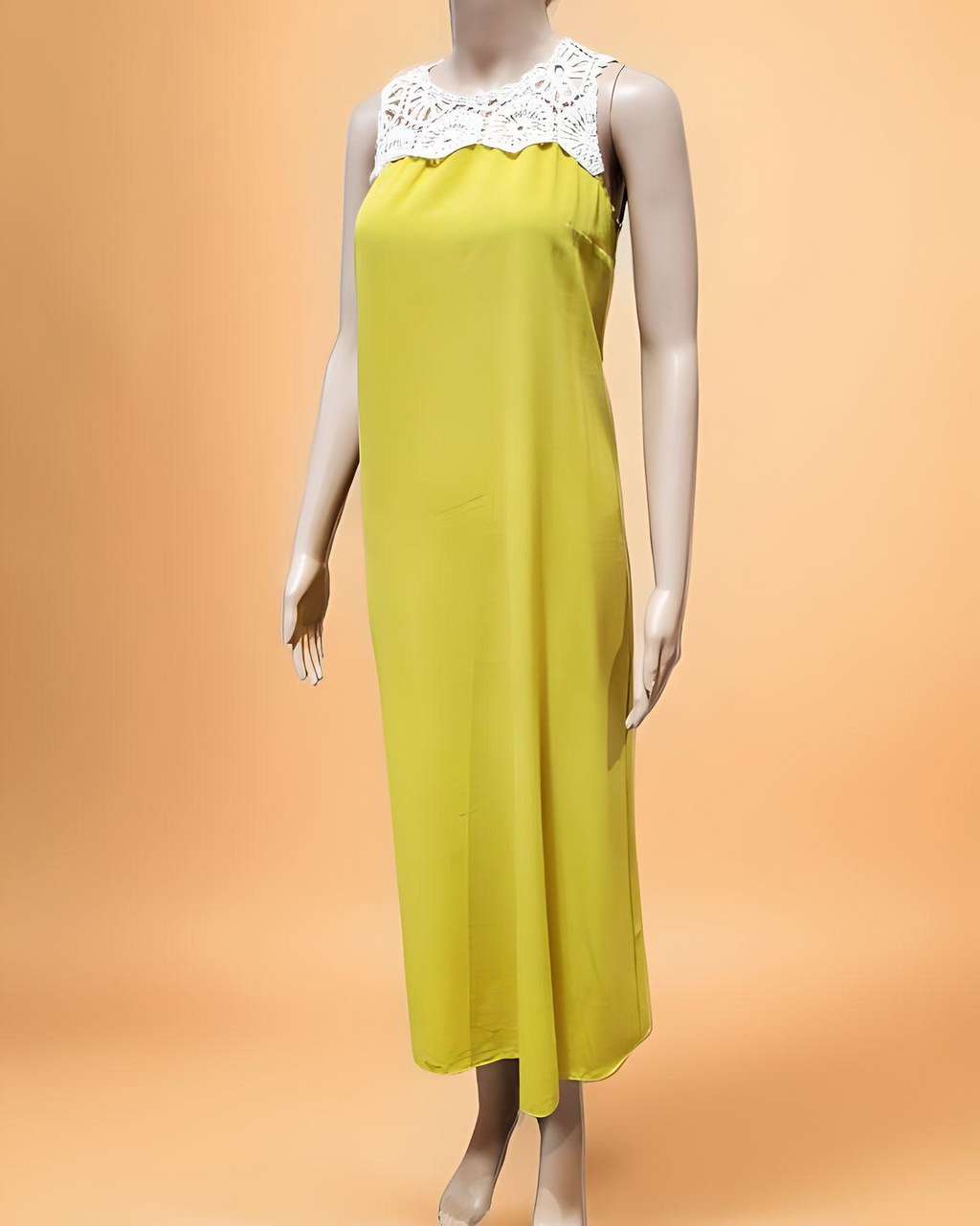 Sleeveless Long Dress with Crochet