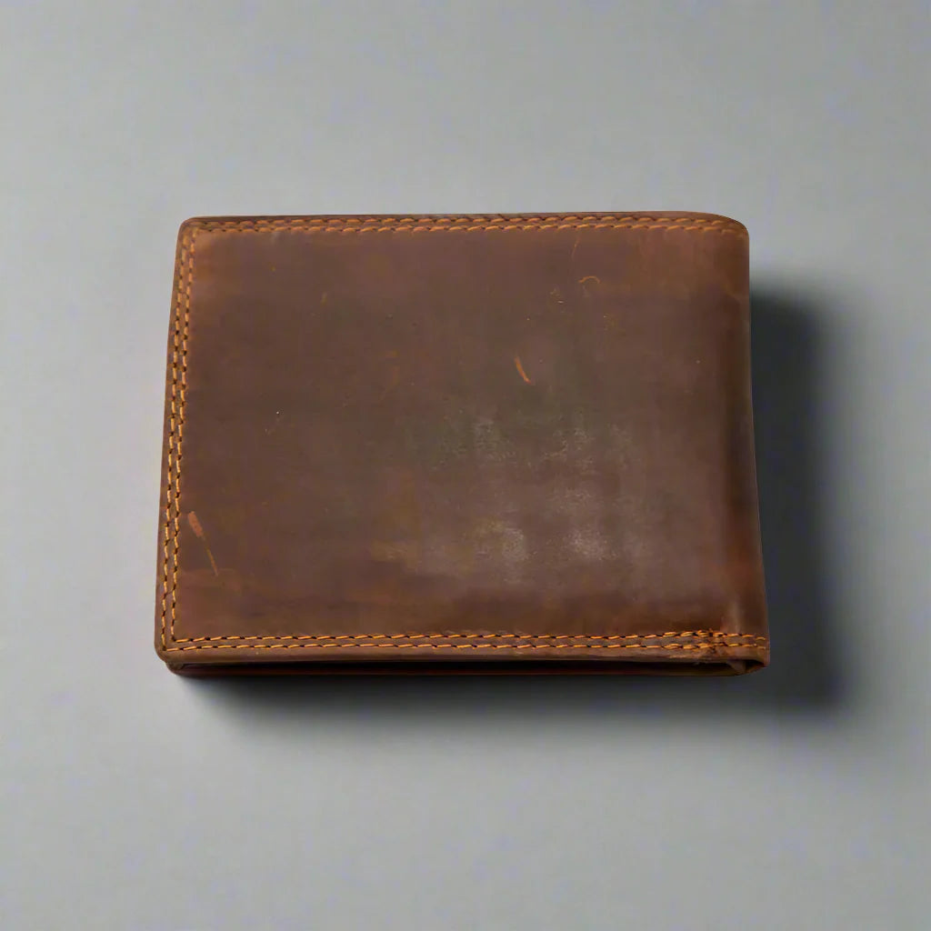 Greenwood Leather Men's Wallet. RFID-Blocking Oil Pull-Up Leather